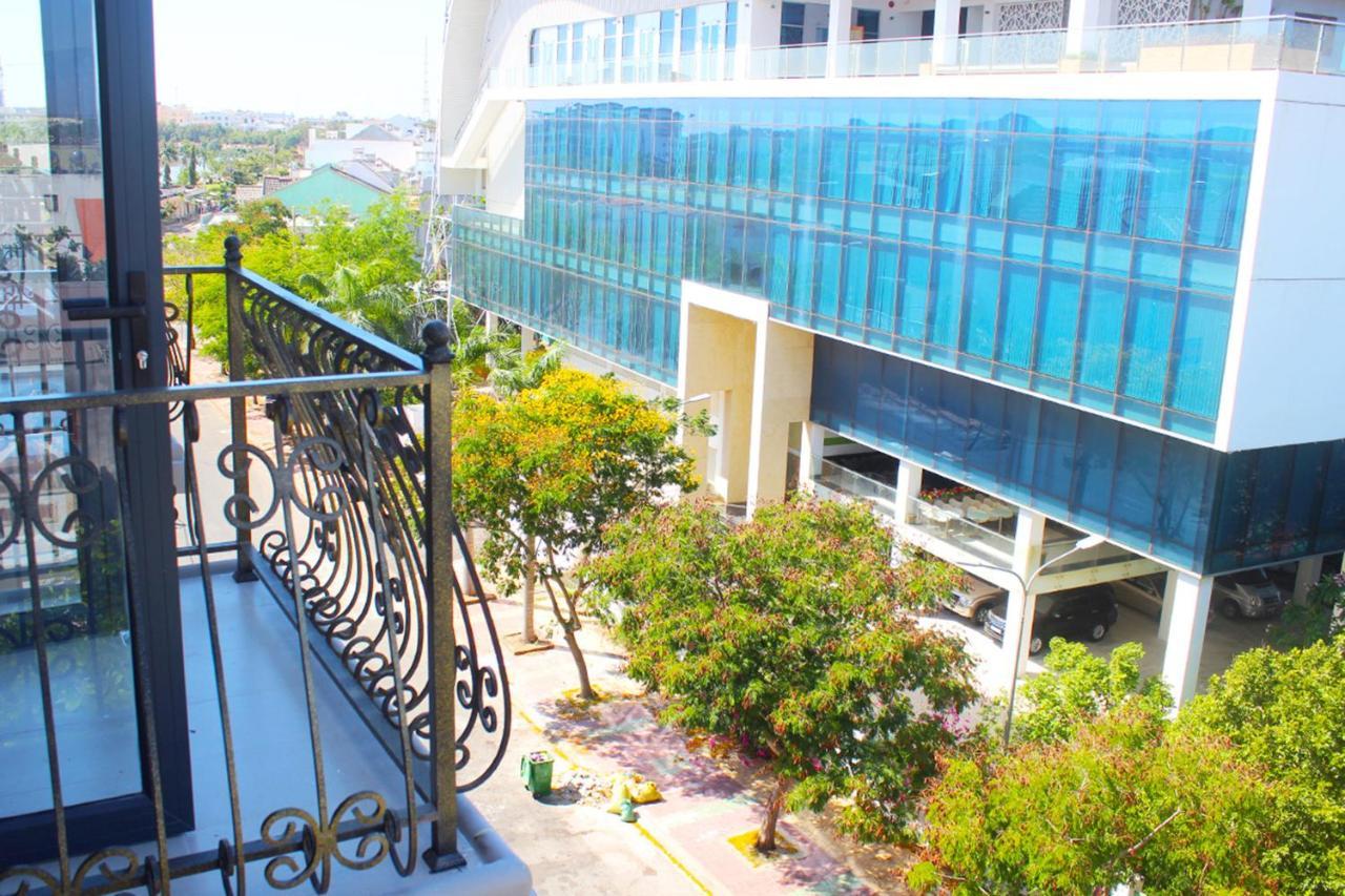 Aha Monaco Hotel Фан Тиет Екстериор снимка